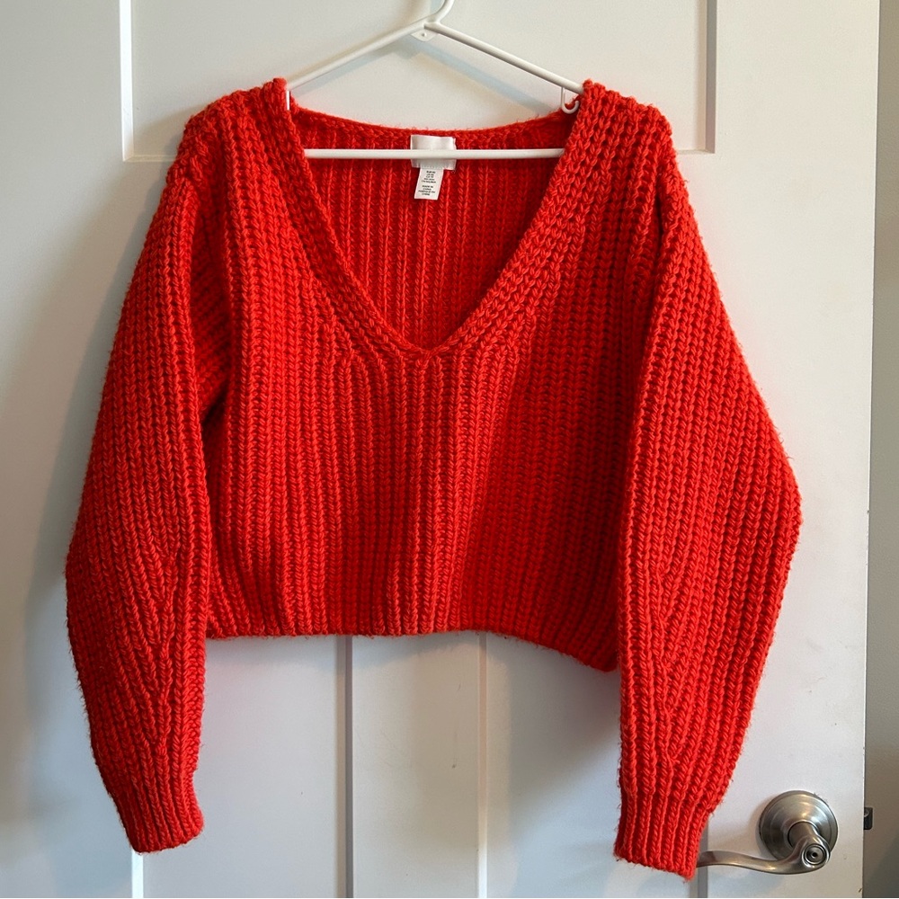Orange H&M cropped sweater